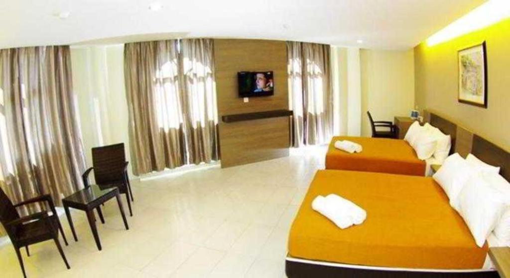 Suria Malaqa Hotel 2*